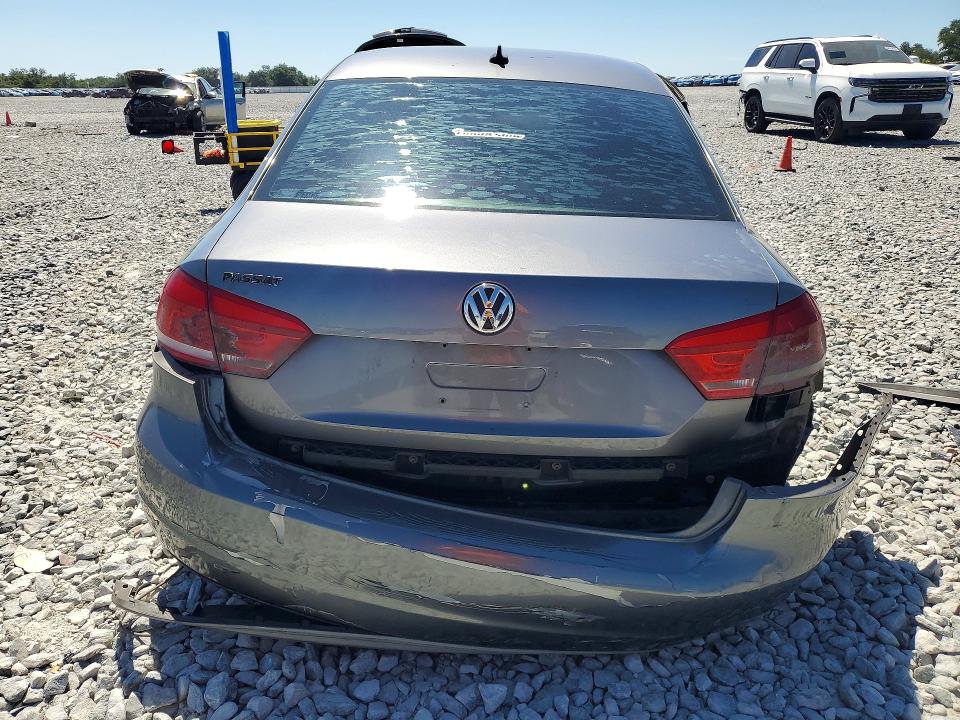 Photo 6 from auction – 2012 VOLKSWAGEN PASSAT with VIN 1VWBP7A39CC058744