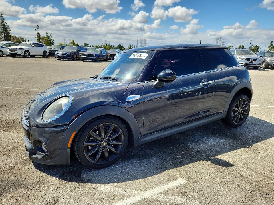 MINI COOPER 2019 with VIN WMWXP7C58K2A54258 - Photo from auction
