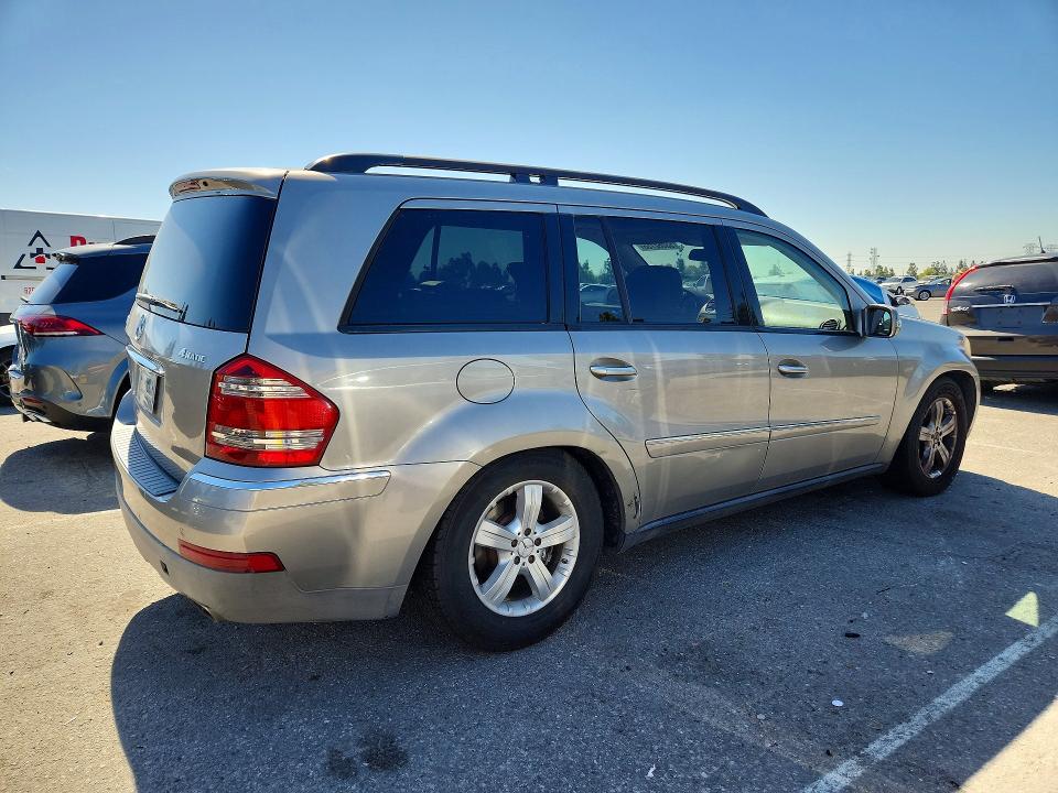 Photo 3 from auction – 2007 MERCEDES-BENZ GL with VIN 4JGBF71E17A162519