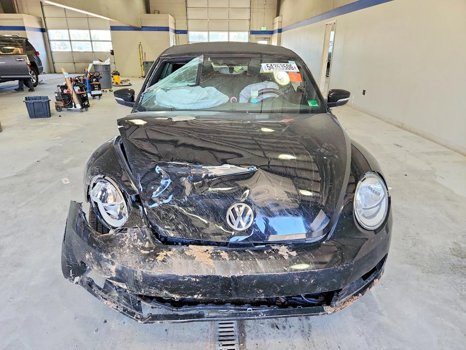 Фото 5 с аукциона – 2014 VOLKSWAGEN BEETLE с VIN 3VW517AT0EM813957