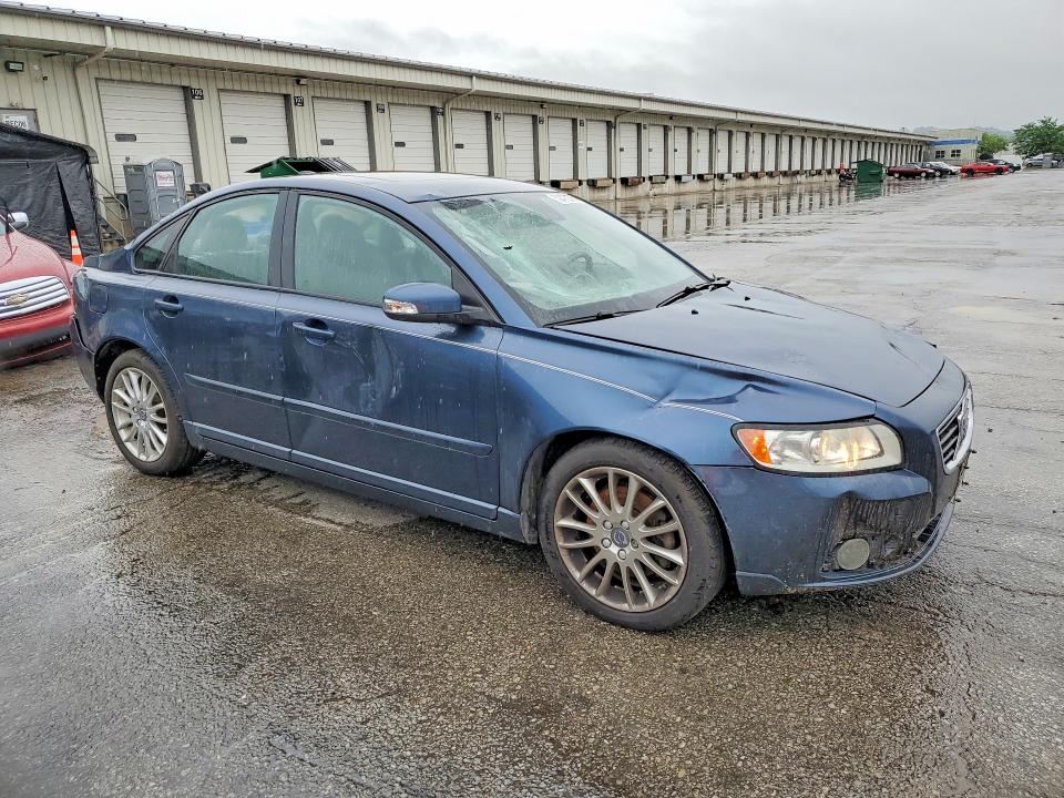 Фото 4 с аукциона – 2010 VOLVO S40 с VIN YV1382MS2A2514266