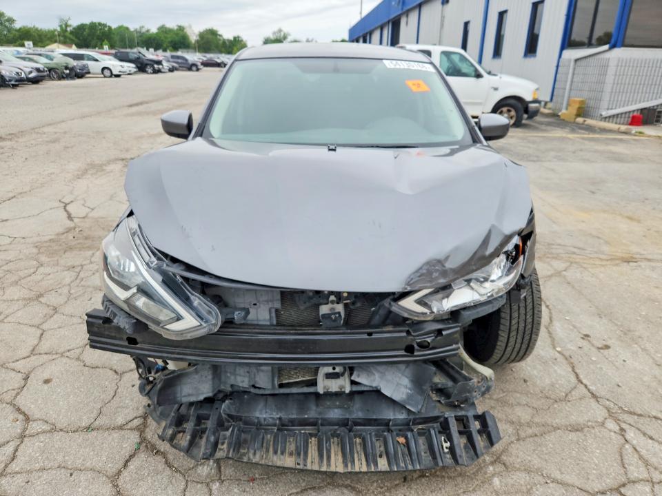 Photo 5 from auction – 2017 NISSAN SENTRA with VIN 3N1AB7AP0HY229818