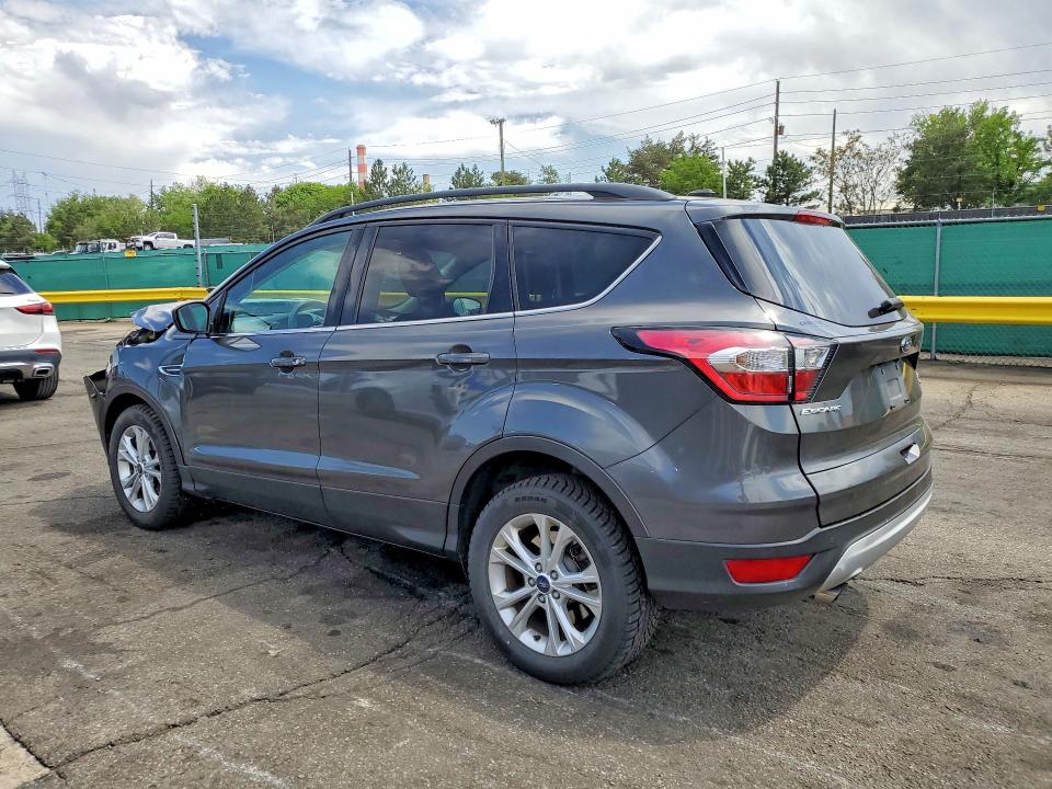 Photo 2 from auction – 2018 FORD ESCAPE with VIN 1FMCU0GD8JUD07870