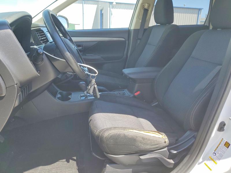 Photo 7 from auction – 2016 MITSUBISHI OUTLANDER with VIN JA4AD3A30GZ006335
