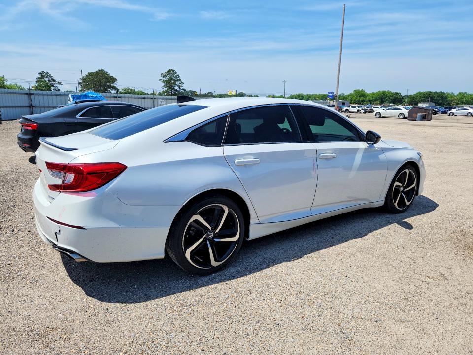 Снимка 3 от търг – 2021 HONDA ACCORD с VIN 1HGCV1F39MA028239