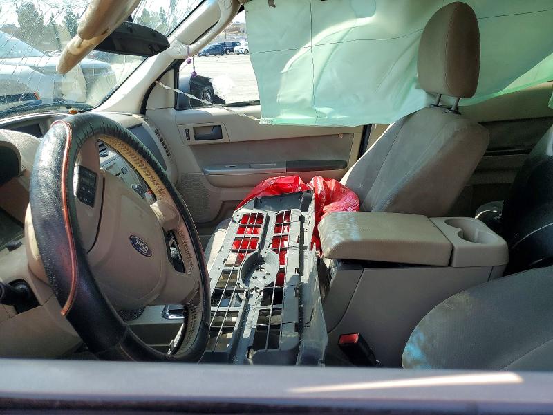 Photo 7 from auction – 2010 FORD ESCAPE with VIN 1FMCU9D77AKC28091