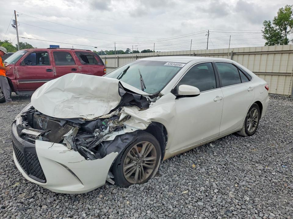 TOYOTA CAMRY 2016 z numerem VIN 4T1BF1FK3GU251485 - Zdjęcie z aukcji