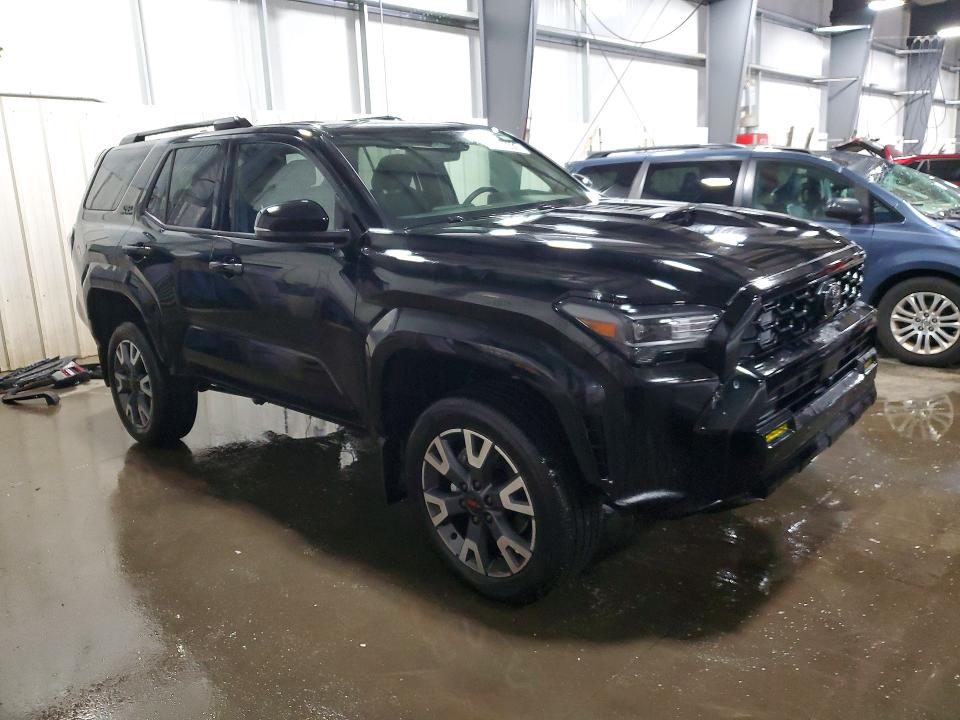 Photo 4 from auction – 2026 TOYOTA 4RUNNER with VIN JTEVA5BRXT5083757