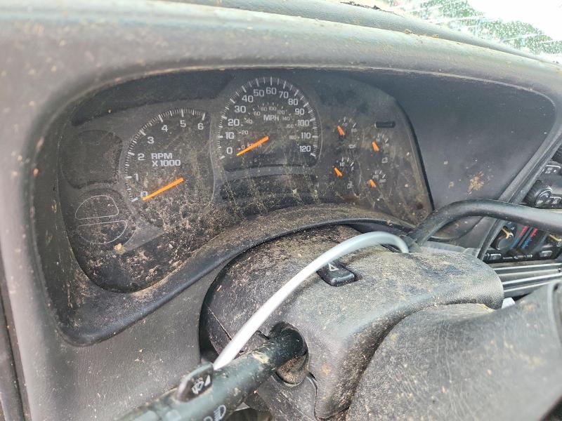 Photo 9 from auction – 2003 CHEVROLET SILVERADO with VIN 2GCEC19V131263799