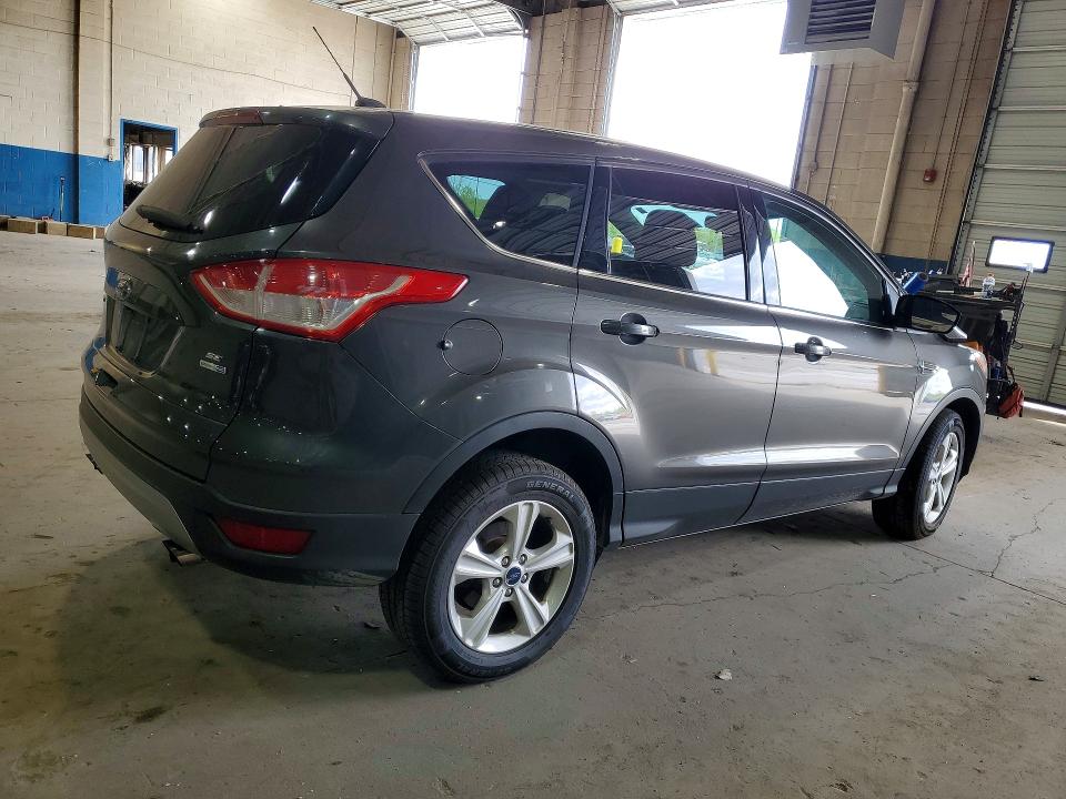 Photo 3 from auction – 2016 FORD ESCAPE with VIN 1FMCU9G95GUC40265
