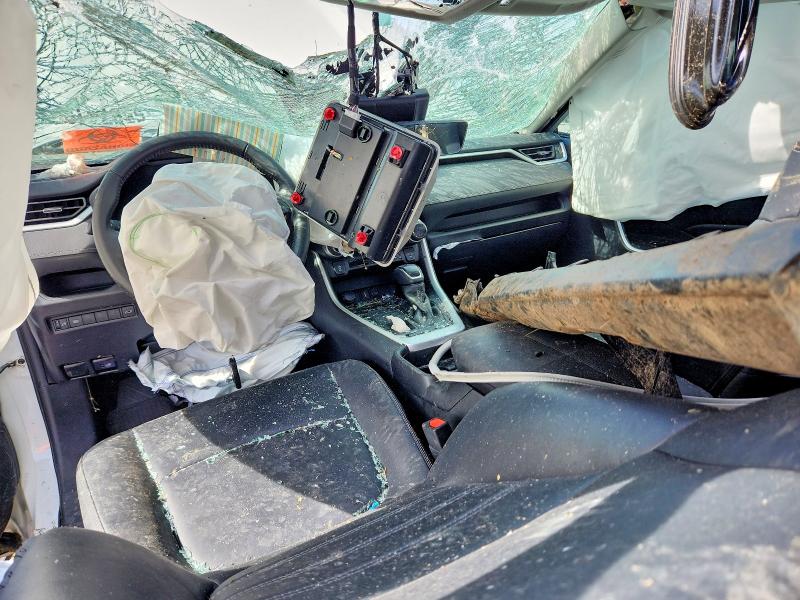 Photo 8 from auction – 2021 TOYOTA RAV4 with VIN 2T3A1RFV9MW148965