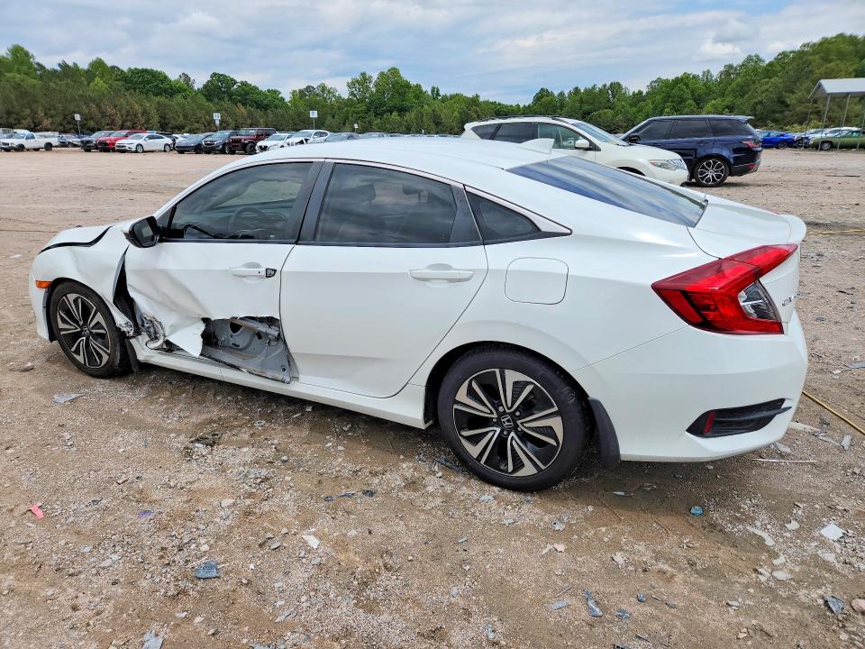 Photo 2 from auction – 2018 HONDA CIVIC with VIN JHMFC1F73JX015451