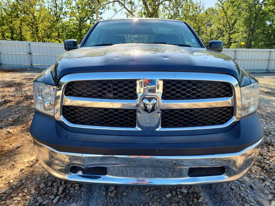 Photo 5 from auction – 2016 RAM 1500 with VIN 1C6RR7FT2GS243693
