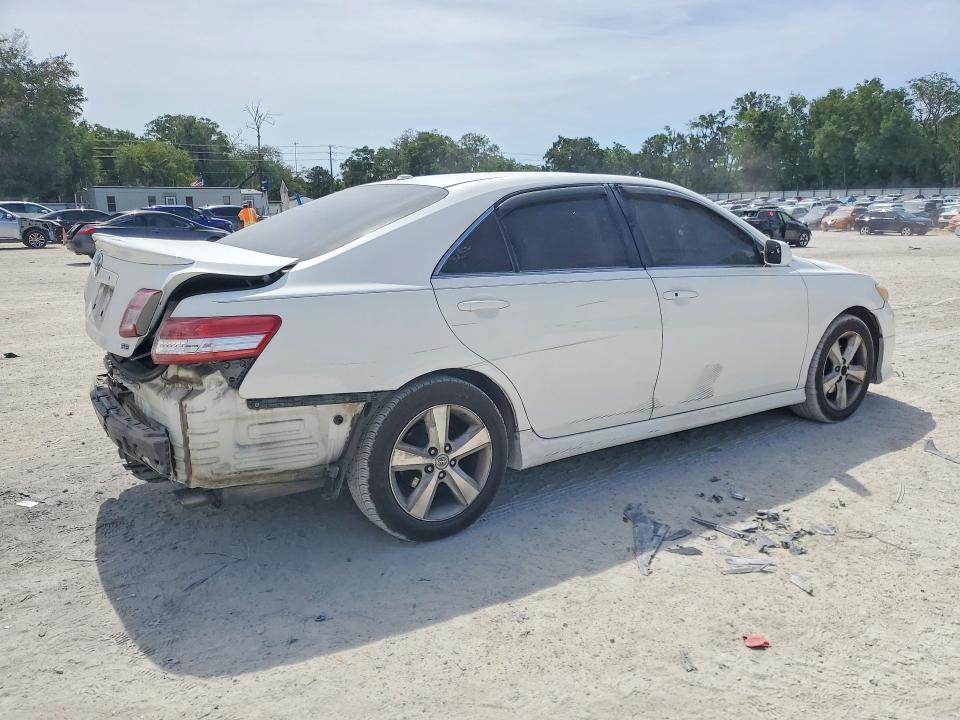 Photo 3 from auction – 2011 TOYOTA CAMRY with VIN 4T1BF3EK8BU744441