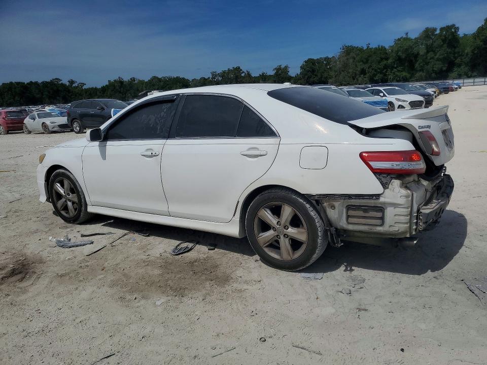 Фото 2 с аукциона – 2011 TOYOTA CAMRY с VIN 4T1BF3EK8BU744441