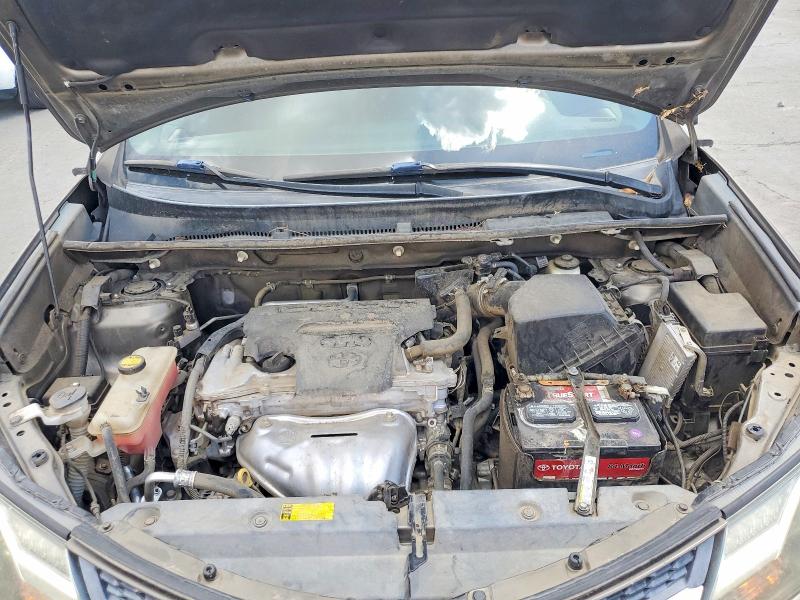 Zdjęcie 12 z aukcji – 2015 TOYOTA RAV4 z VIN 2T3YFREV2FW176644