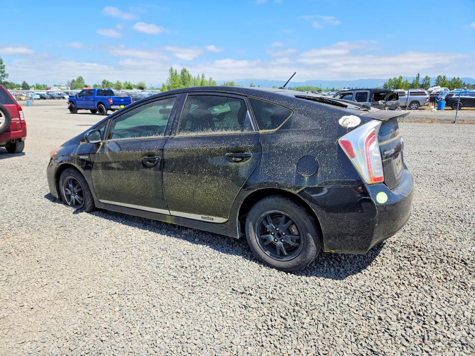 Photo 2 from auction – 2013 TOYOTA PRIUS with VIN JTDKN3DU2D1681545