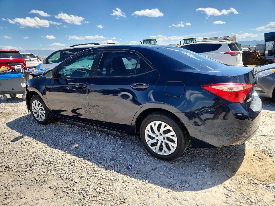 Photo 2 from auction – 2017 TOYOTA COROLLA with VIN 5YFBURHE9HP712736
