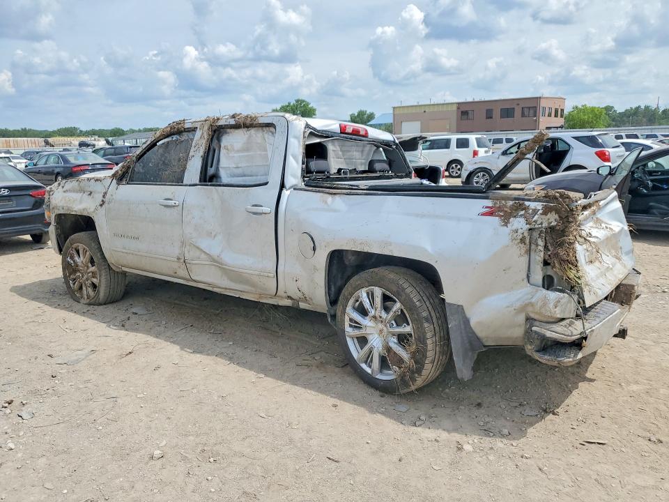 Photo 2 from auction – 2018 CHEVROLET SILVERADO with VIN 3GCUKREC3JG204615