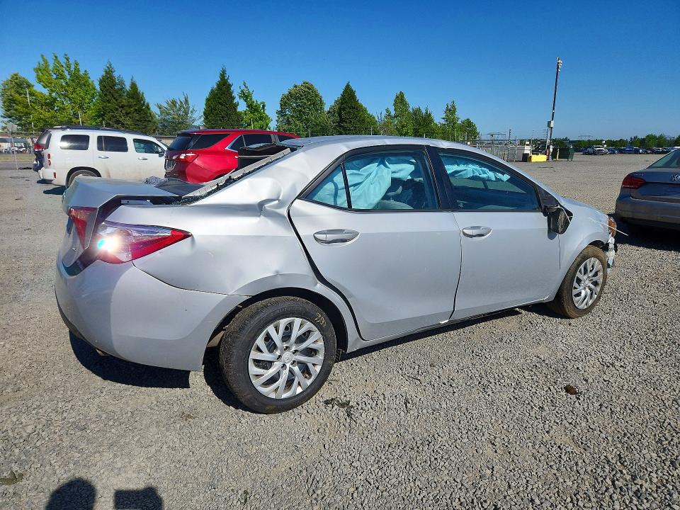 Photo 3 from auction – 2017 TOYOTA COROLLA with VIN 2T1BURHE0HC936042