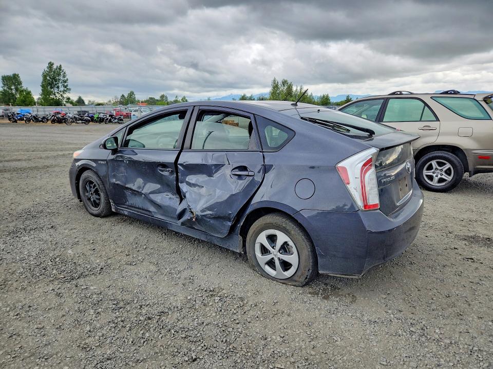 Photo 2 from auction – 2014 TOYOTA PRIUS with VIN JTDKN3DU8E0384464