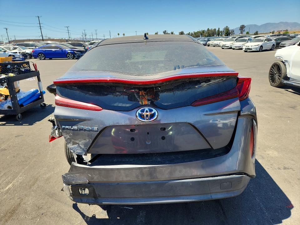 Photo 6 from auction – 2017 TOYOTA PRIUS PRIME with VIN JTDKARFP4H3059111
