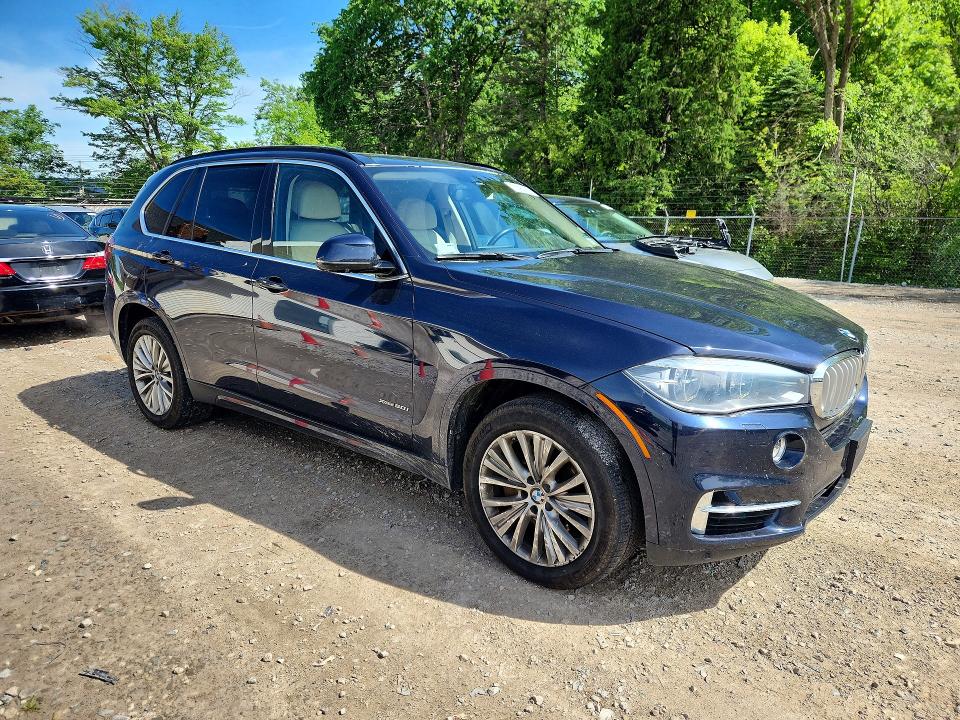 Foto 4 de la subasta – 2016 BMW X5 con VIN 5UXKR6C50G0J81358