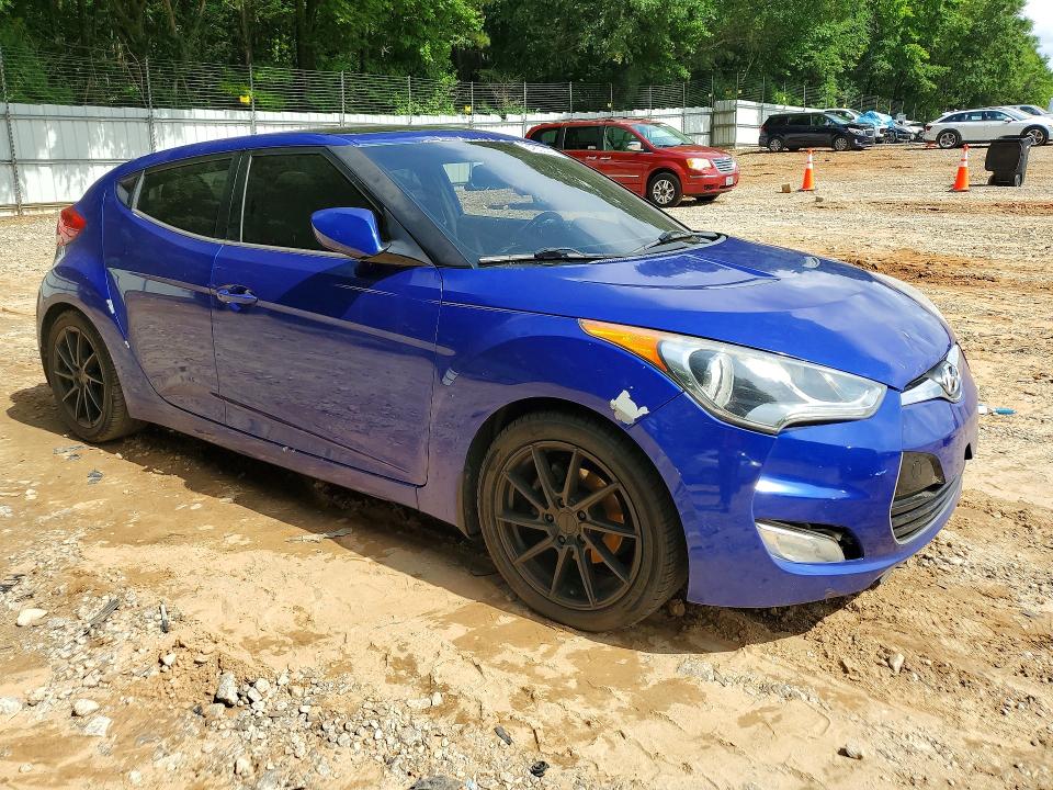 Photo 4 from auction – 2012 HYUNDAI VELOSTER with VIN KMHTC6AD6CU071690