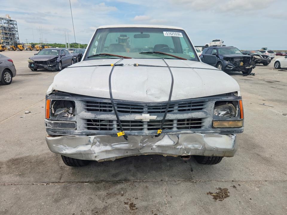 Photo 5 from auction – 1999 CHEVROLET GMT-400 with VIN 1GCGC24R4XR702080