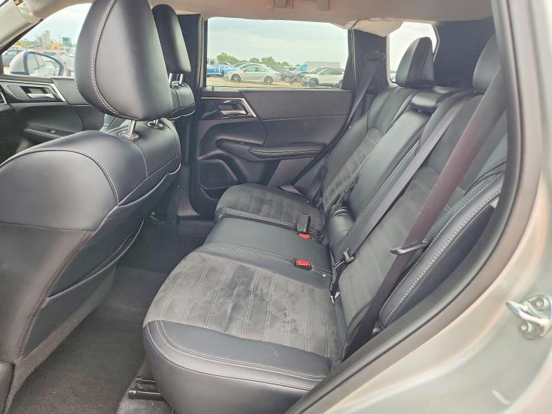 Photo 11 from auction – 2024 MITSUBISHI OUTLANDER with VIN JA4J3VA80RZ085714