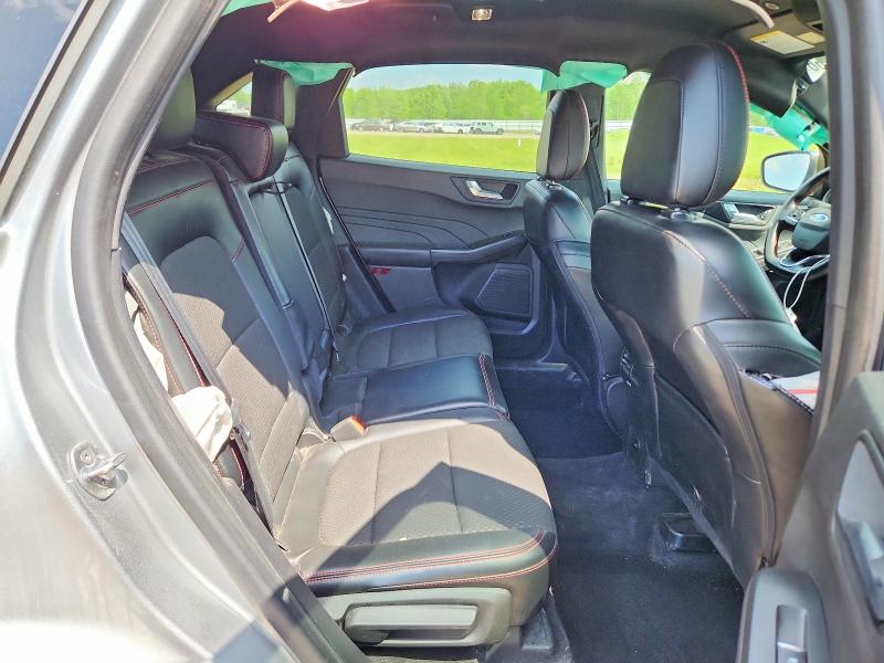 Photo 11 from auction – 2023 FORD ESCAPE with VIN 1FMCU9NAXPUB27568
