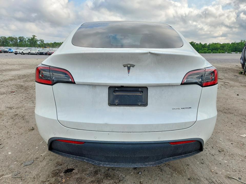 Photo 6 from auction – 2020 TESLA MODEL Y with VIN 5YJYGDEE4LF048049