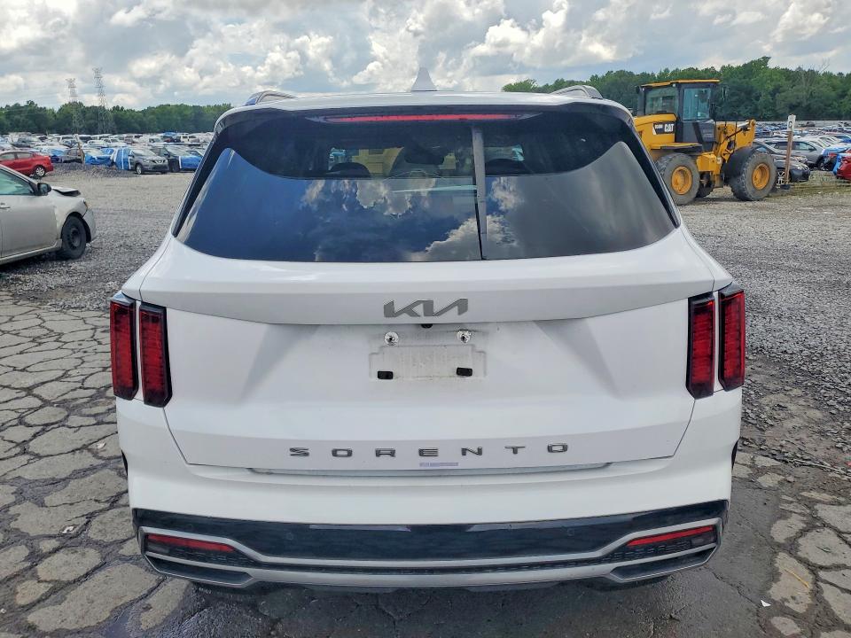 Photo 6 from auction – 2022 KIA SORENTO with VIN 5XYRL4LC3NG105046