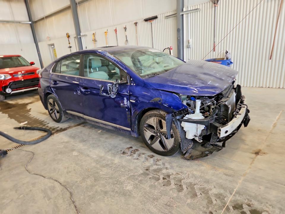 Photo 4 from auction – 2020 HYUNDAI IONIQ with VIN KMHC85LC7LU196407