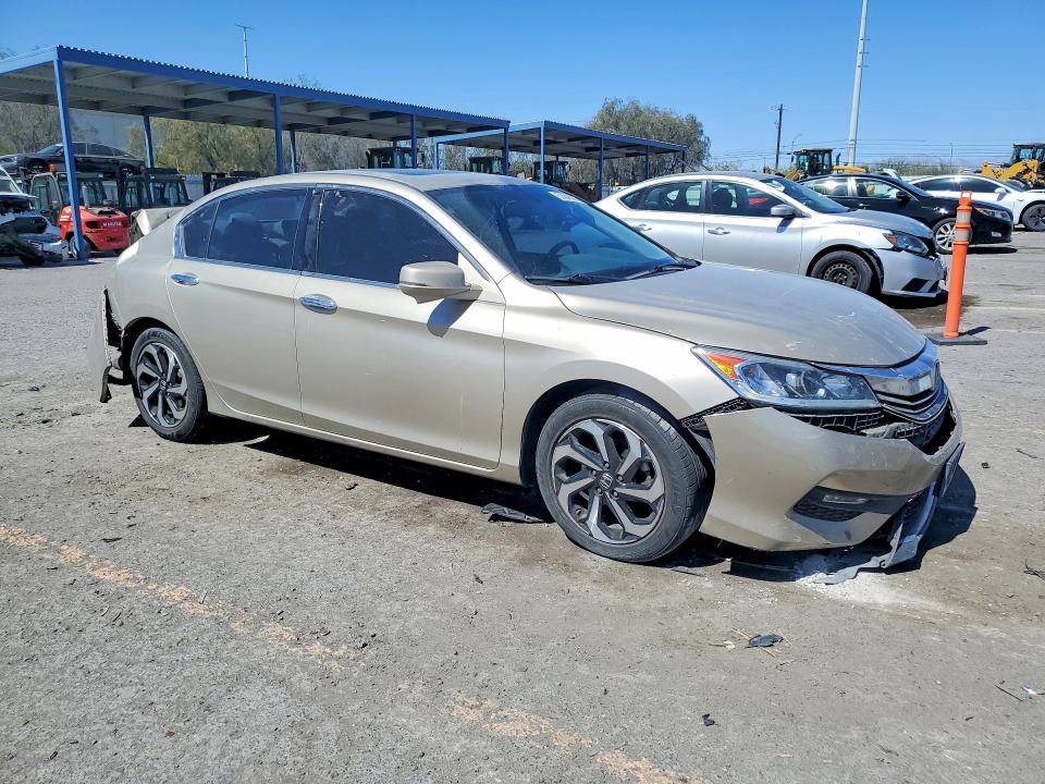 Photo 4 from auction – 2017 HONDA ACCORD with VIN 1HGCR3F80HA038711
