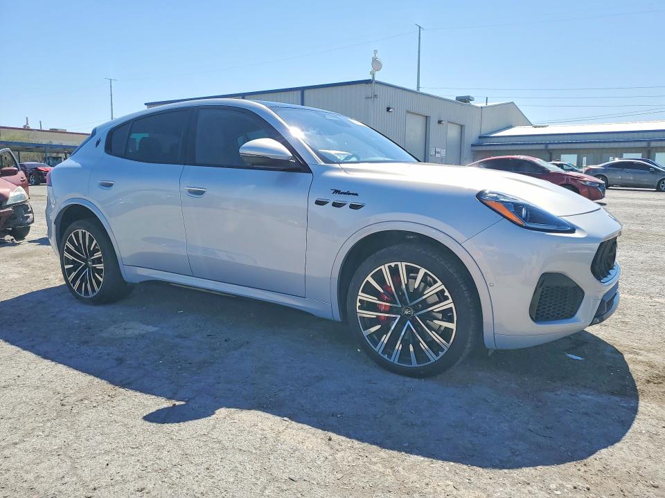 Photo 4 from auction – 2023 MASERATI GRECALE with VIN ZN682AVM4P7407902