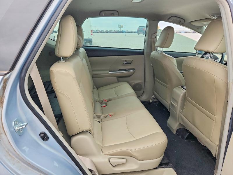 Photo 10 from auction – 2016 TOYOTA PRIUS V with VIN JTDZN3EU8GJ047674