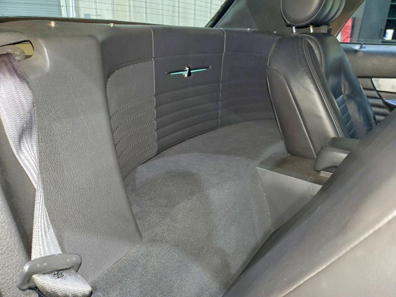 Photo 10 from auction – 2002 FORD THUNDERBIRD with VIN 1FAHP60A12Y119700