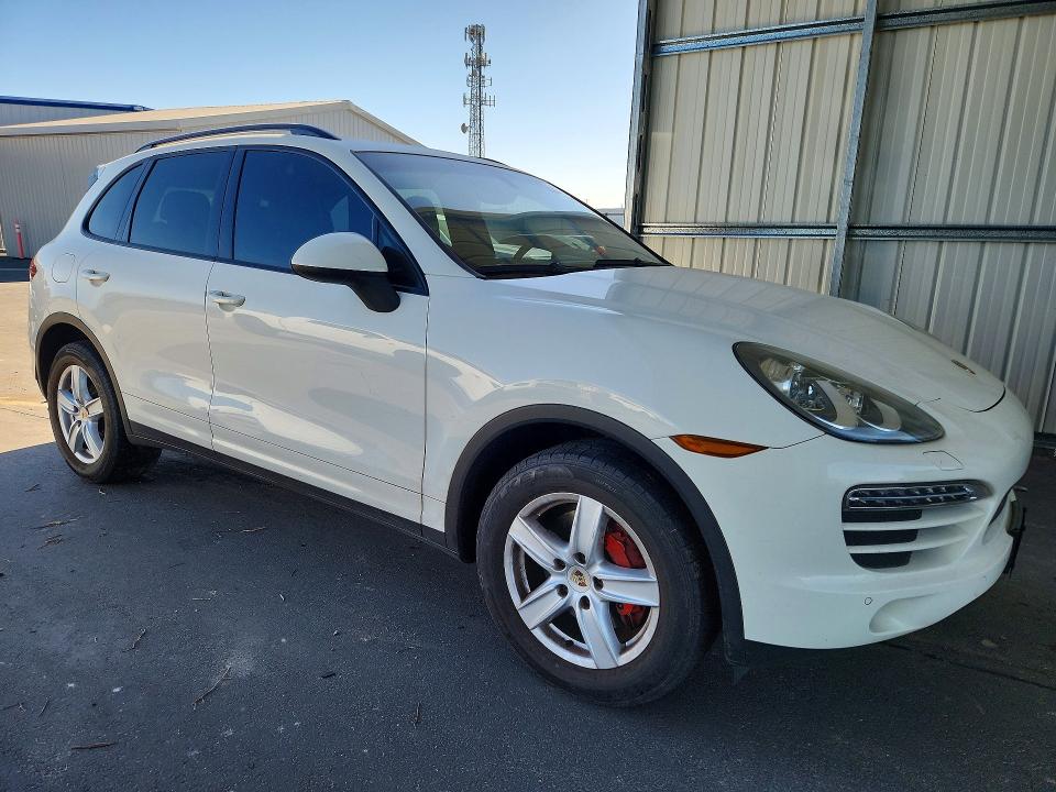 Photo 4 from auction – 2012 PORSCHE CAYENNE with VIN WP1AA2A22CLA03769