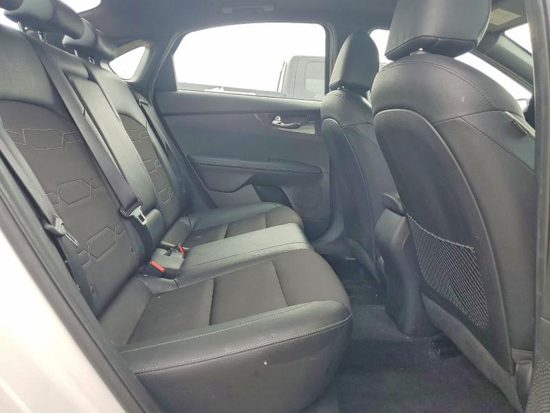 Photo 10 from auction – 2022 KIA FORTE with VIN 3KPF54AD2NE441177