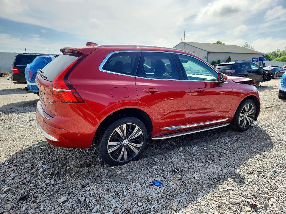 Photo 3 from auction – 2022 VOLVO XC60 with VIN YV4L12RL1N1024518