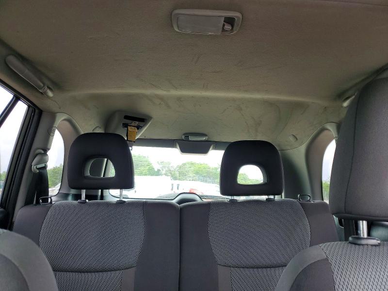 Photo 10 from auction – 2005 TOYOTA RAV4 with VIN JTEHD20V156036231