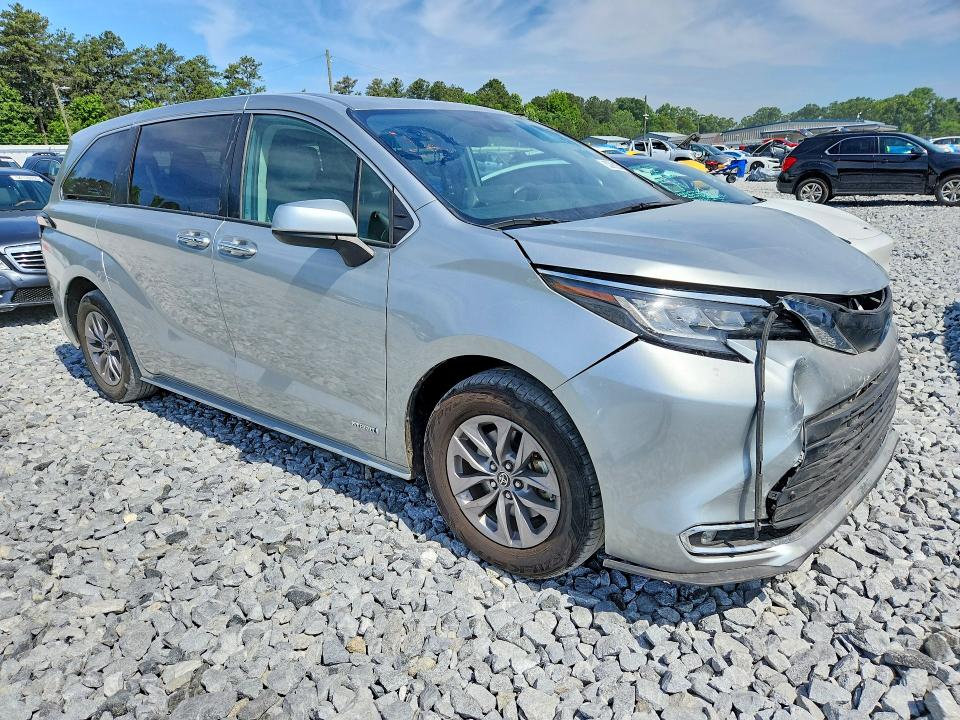 Foto 4 de la subasta – 2021 TOYOTA SIENNA con VIN 5TDYRKEC5MS054064