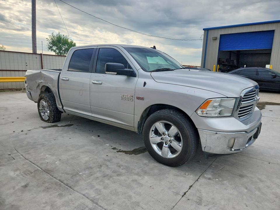 Photo 4 from auction – 2017 RAM 1500 with VIN 3C6RR6LT0HG716899