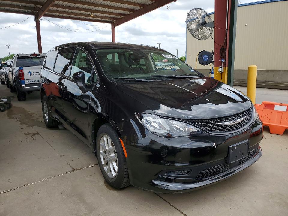 Photo 4 from auction – 2023 CHRYSLER VOYAGER with VIN 2C4RC1CG2PR511545