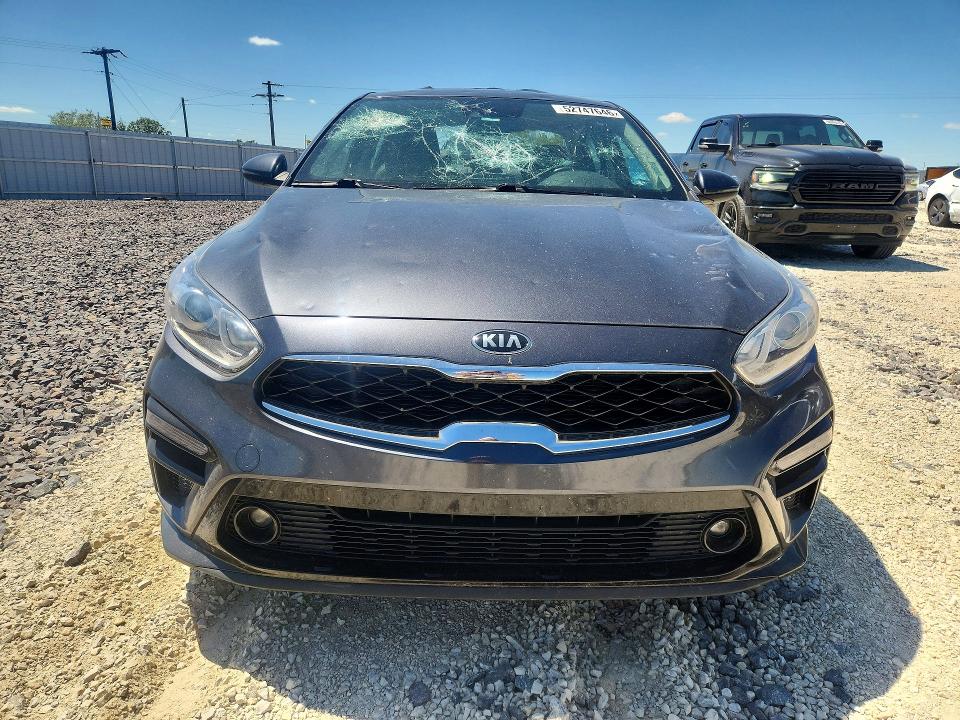 Photo 5 from auction – 2021 KIA FORTE with VIN 3KPF54AD5ME300182