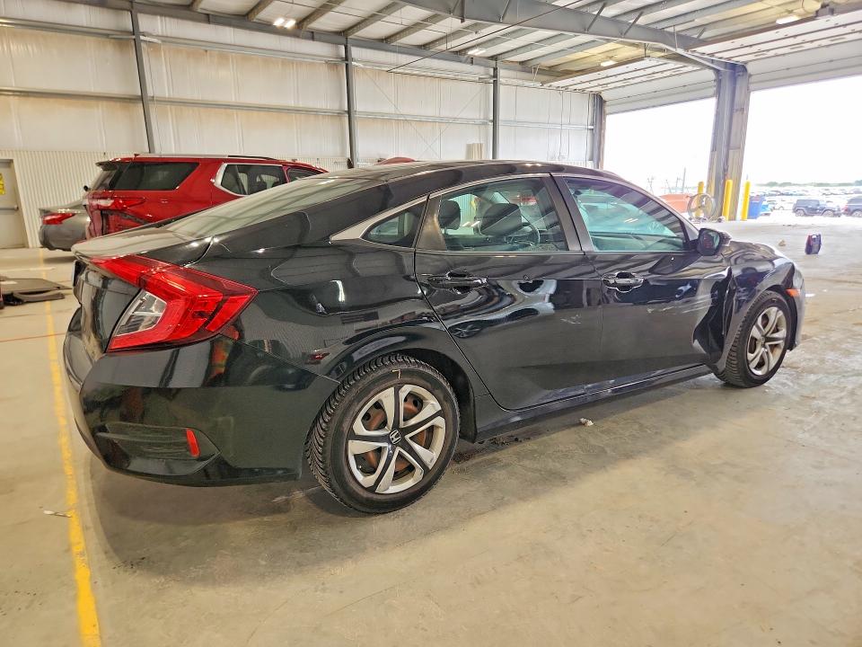 Photo 3 from auction – 2018 HONDA CIVIC with VIN 19XFC2E54JE018706