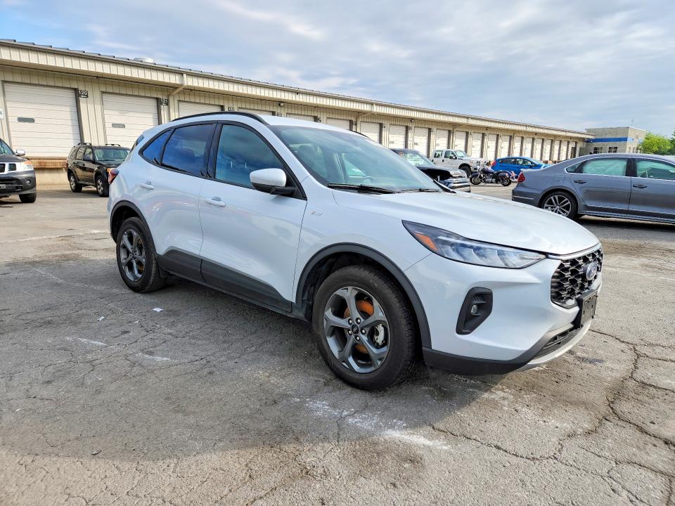 Photo 4 from auction – 2025 FORD ESCAPE with VIN 1FMCU9NA7SUA43944