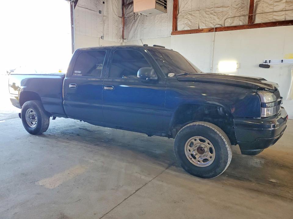 Photo 4 from auction – 2002 CHEVROLET SILVERADO with VIN 1GCHC23182F108988