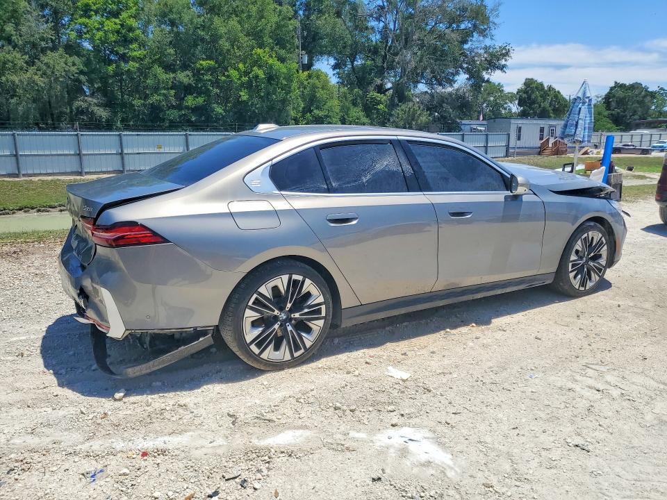 صورة رقم 3 من المزاد - 2024 BMW 530 مع VIN WBA43FJ07RCR75064